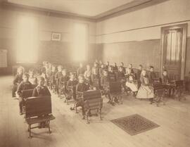 Primary Room with Pupils.