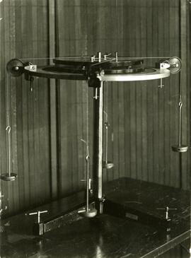 Physics equipment on a table