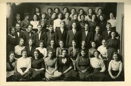 Class photograph, 1913.