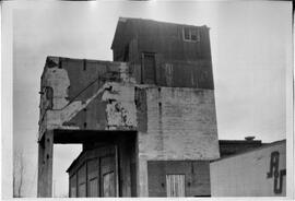 Hudson: railroads, coaling tower, N. Hudson shops, undated