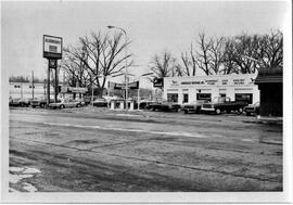 River Falls: Businesses, automotive service stations (gasoline sales), Lindquist's, oldsmobile ga...