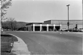 River Falls: Schools, public, miscellaneous, high school, 1990