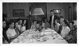 River Falls: churches, Congregational, church group in Jacobson dining room, 1936