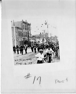 River Falls: events, parades, 1913