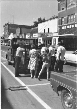 King's Country Garden truck in River Falls, July 1975