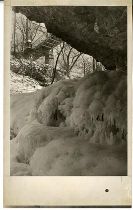 Glen Park foot bridge in River Falls, December 1976