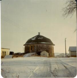St. Croix County: agriculture, barns, round, undated