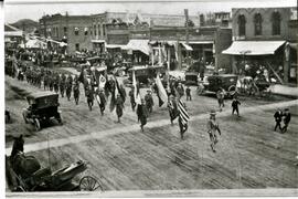 River Falls: events, parades, patriotic, WWI Parade, undated