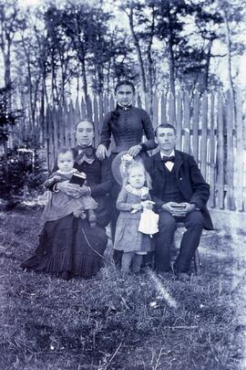 Gottfried and Mary Sobottka with children Anna and Arthur in Rock Elm, 1889