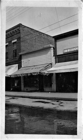 River Falls: businesses, restaurants, Wenzel's, undated