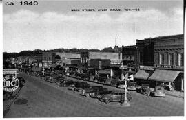 Main Street in River Falls, circa 1940