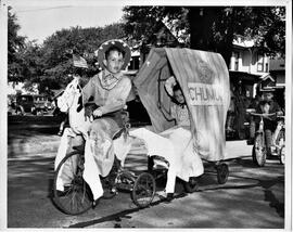 Hudson: Events, miscellaneous, Stuart Lee & Jolene Anderson, Centennial Parade, 1948
