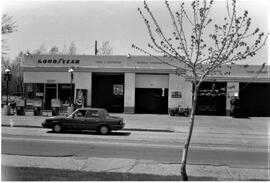 River Falls: Businesses, automotive service stations (gasoline sales), Filkins, 1990